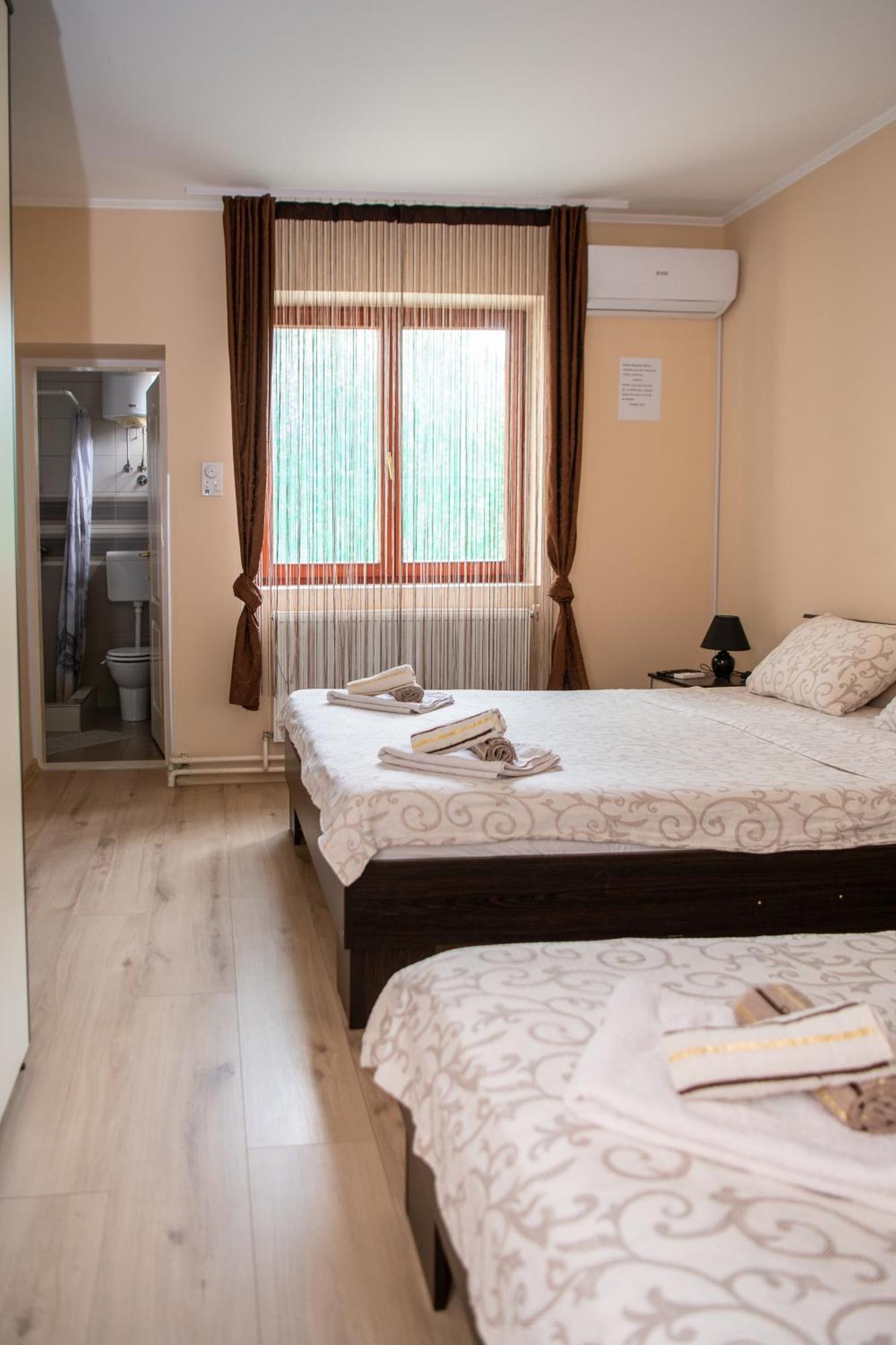 Palić Guesthouse Kristina מראה חיצוני תמונה